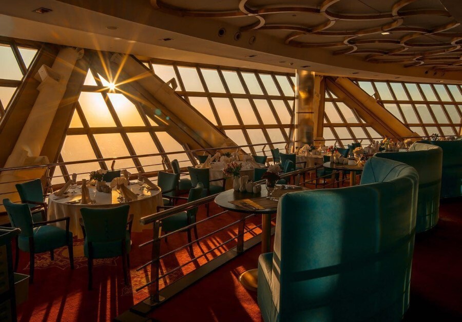 milad-tower-revolving-restaurant-tehran.jpg