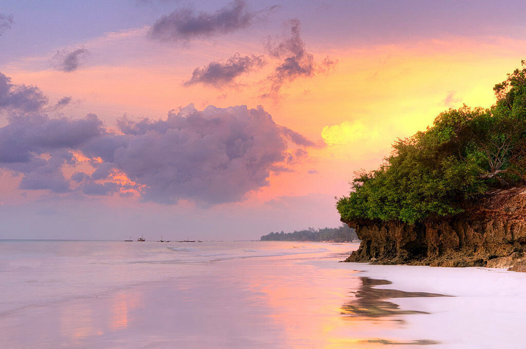 diani_beach_sunrise_kenya.jpg