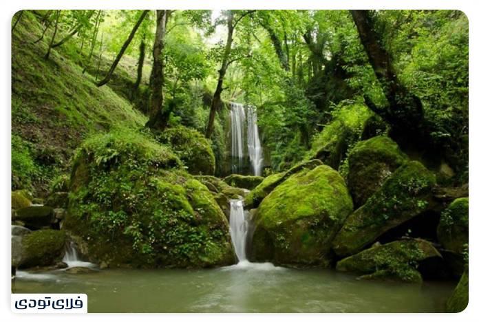 آبشار زیولا در روستای زیولا یا همان خارخون