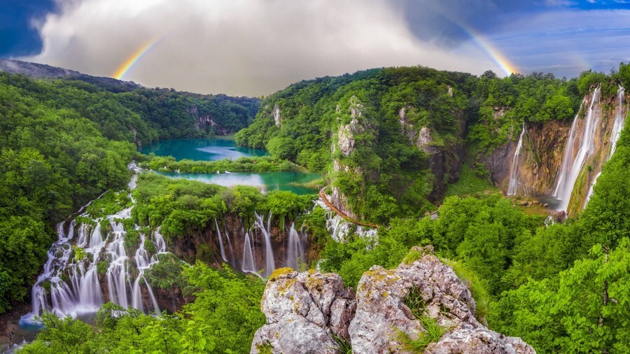 Plitvice Lakes National Park.jpg