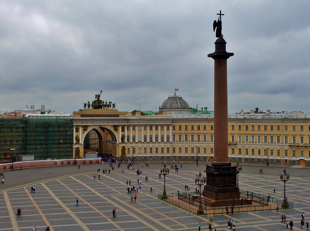 lastsecond.ir-palace-square 2.jpg