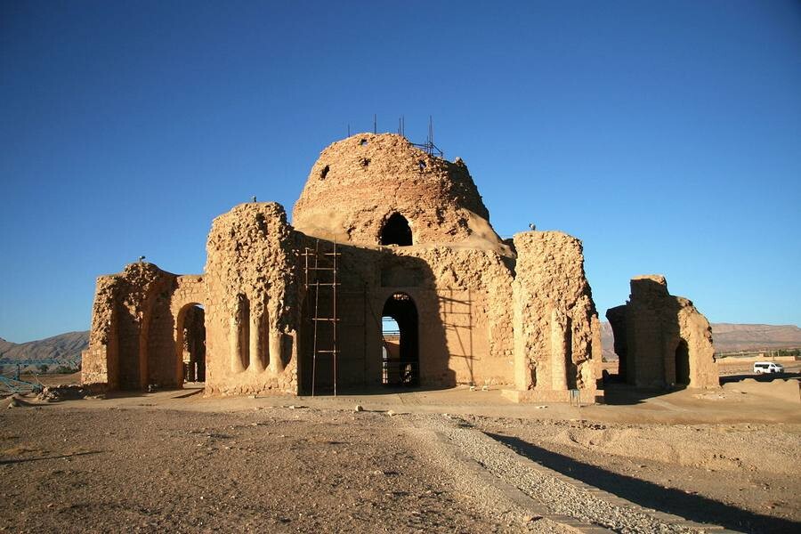 am6kndmhyunzap1wbvtutqandmlhnu8hheumhu3e lastsecondسروستان.jpg