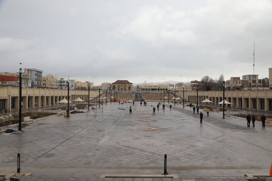 i7amy3vcrszqznb7yrphk5frqxabfbh4czsl9xsu Lastsecond.ir-tourist-attractions-of-zanjan-sabze-meydan.jpg