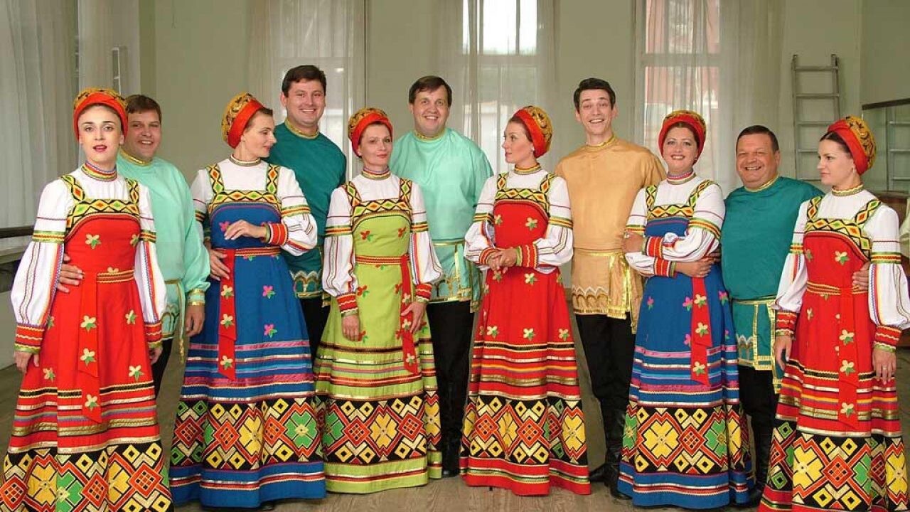 ka3jegougcggd2wh0glj5xhusfgoelsw0fzfb0iy traditional-clothing-1280x720-1.jpg