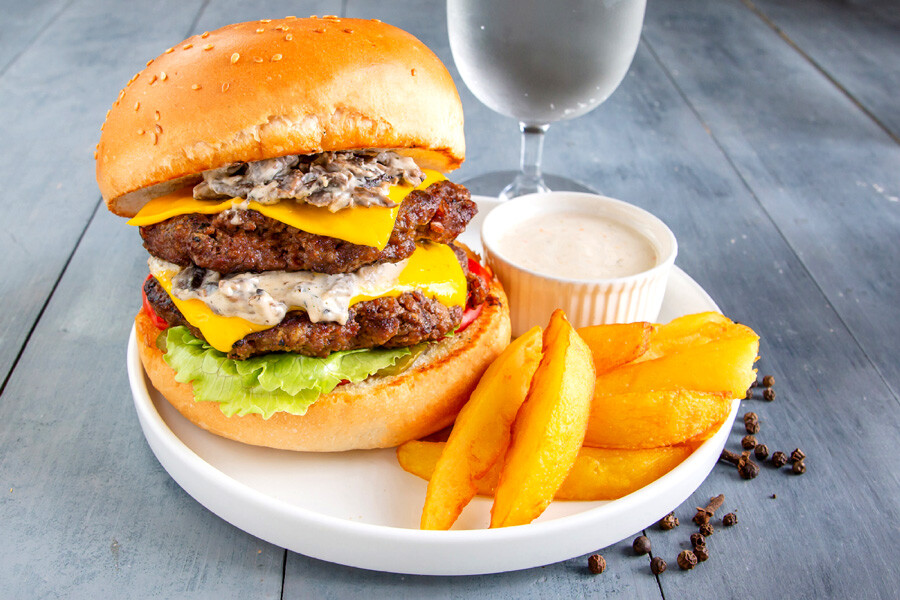 xxwkcucia2jpcnzmufeamzllv9neslj58zogbmuc lastsecond.ir-qeshm-food-price-fast-food.jpg