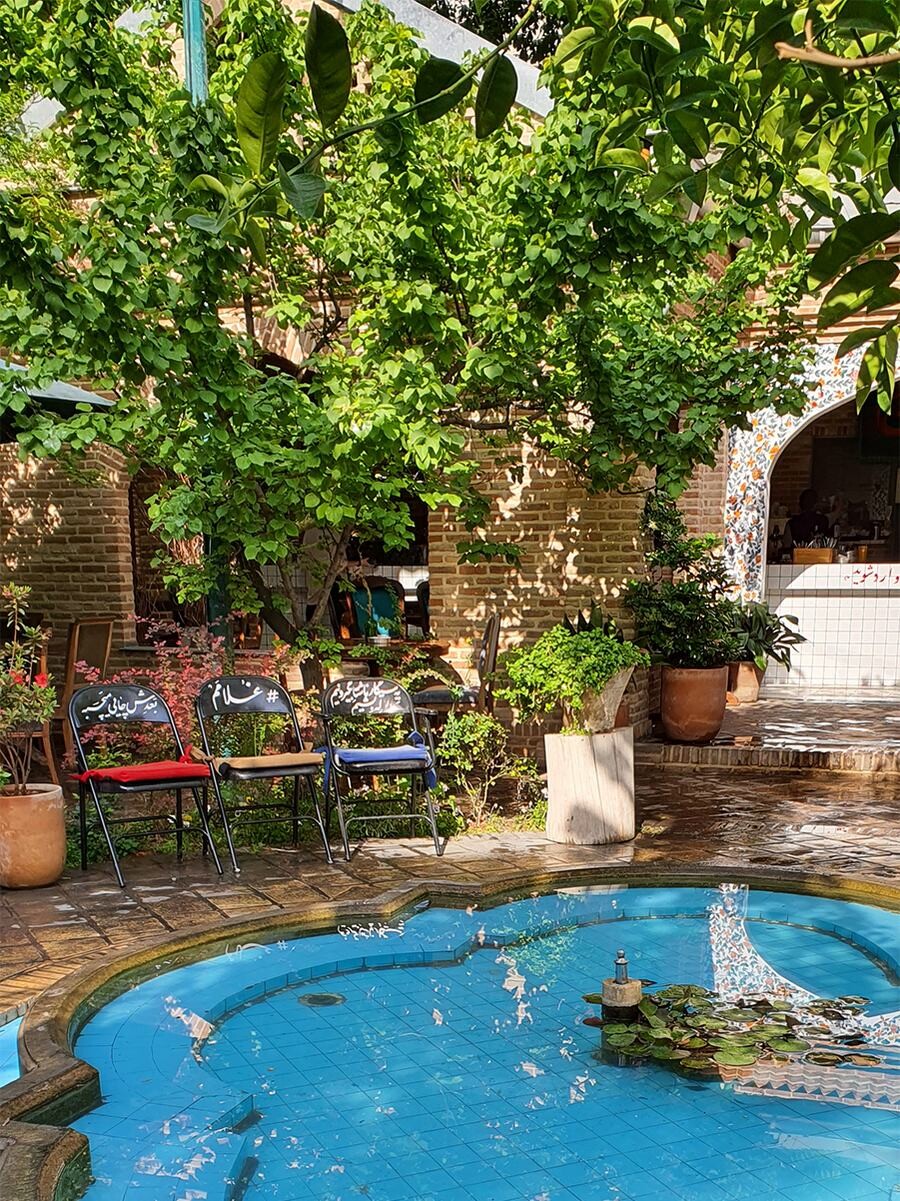 باغ نگارستان از مقاصد گردشگری تهران Lastsecond.ir-tehran-best-attractions-negarestan-garden.jpg