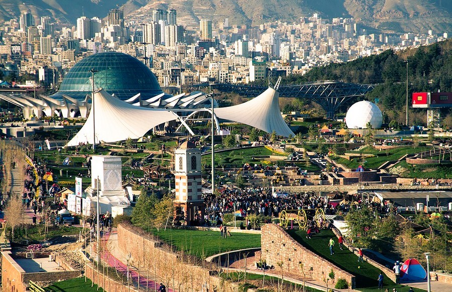 aqstkbdornjpsjtprowavpxzmtbsdld8eminuym9 Ab-o Atash Park.jpg