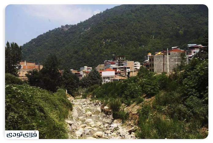 خانه‌های پلکانی روستای زیارت