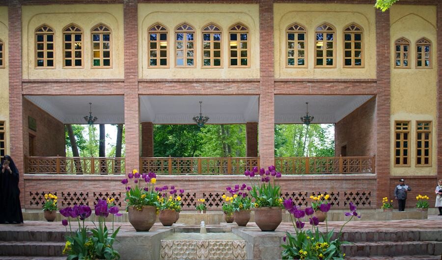 باغ ایرانی در تهران Lastsecond.ir-tehran-best-attractions-irani-garden.jpg