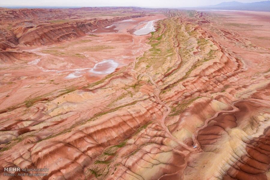 qjhk8ydqjpbzwqjhwgnusfgzjfslki7cwm5b3zvn Lastsecond.ir-attractions-around-karaj-eshtehard-desert.jpg
