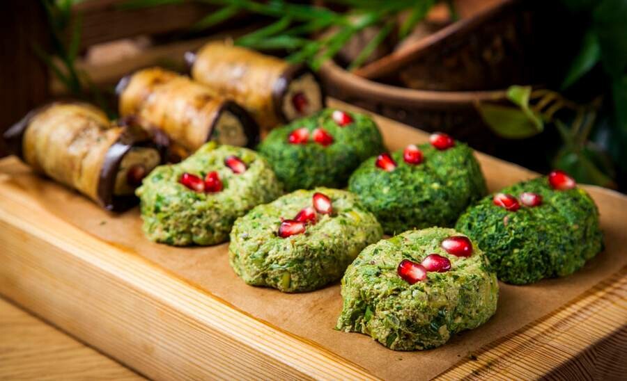 rmll9n4nrtpt3wxyeffewtbc6rkobq98iezzoy4x غذای گیاهی در تفلیس.jpg