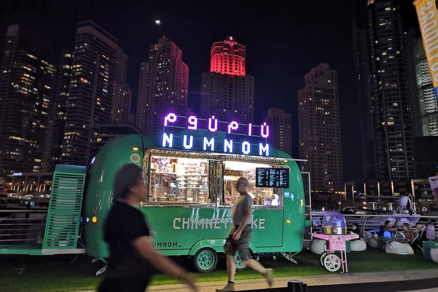 jymm4dqzltlnttssjpbpnigzyetn2yvoj8vsrtif dubai-marina-street-food.jpg