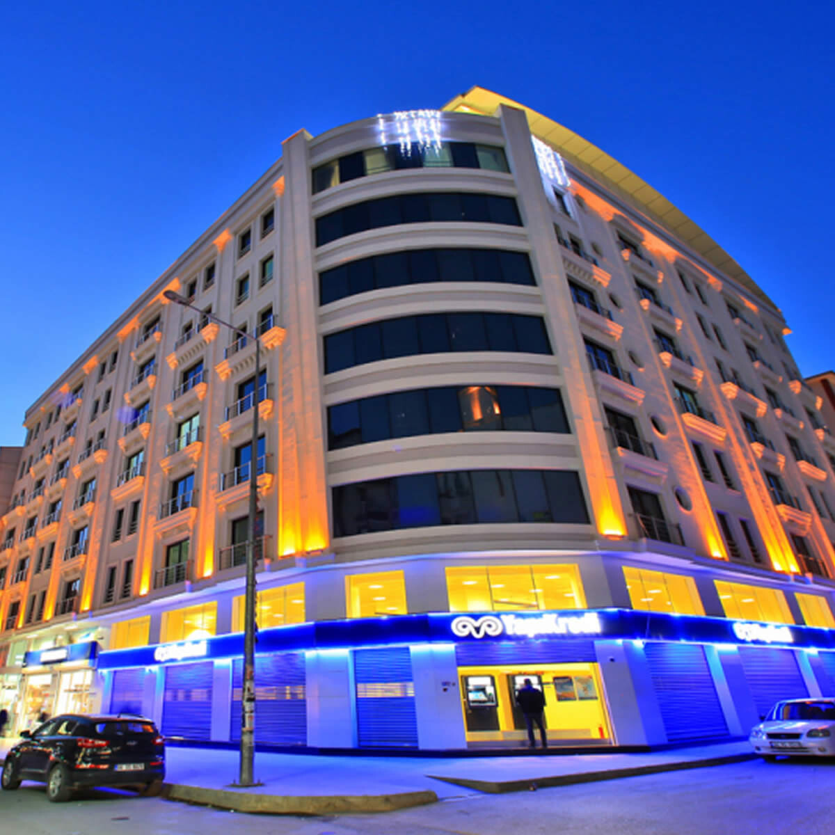 xcpn3kirov0d8leoyxg3s5vvotoxnmkcjijnzpic lastsecond.ir-avalon hotel 2.jpg