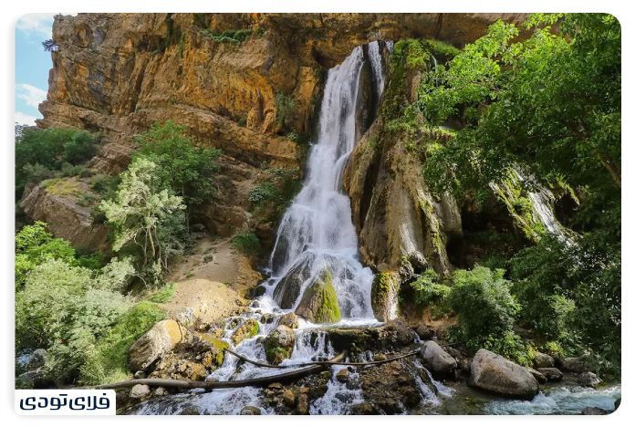 جاهای دیدنی لرستان آبشار آب سفید