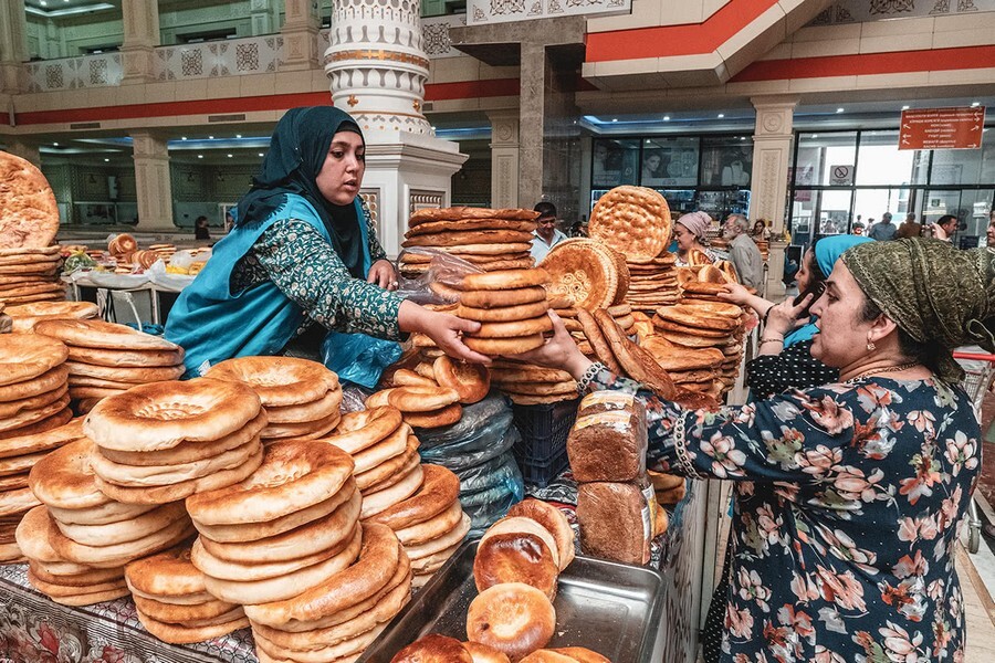 y9cudbmemcnwlcnjrg5h7bdmg0soex8swy69qii8 Bakery in Tajikistan.jpg