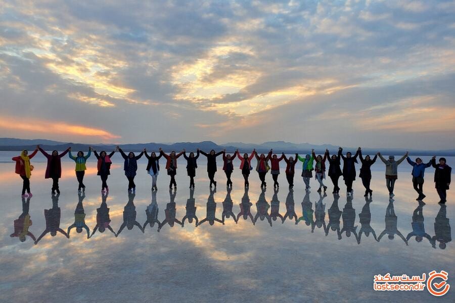 Lastsecond.ir-seven-destinations-for-a-one-day-trip-around-tehran-hoze-soltan-tahmine-m.jpg