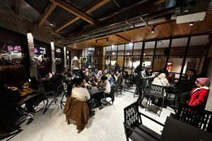 lastsecond.ir-best-fast-foods-in-mashhad-rivas.jpg