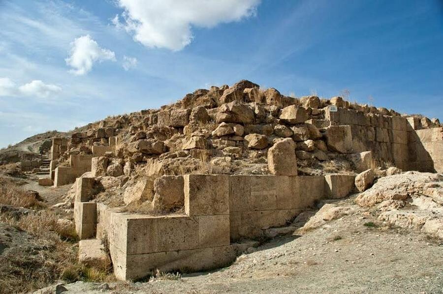 چاووش تپه.jpg