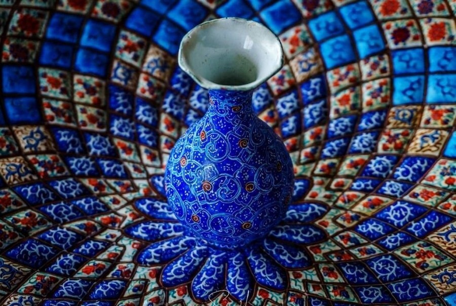 d9kespjhdjg41tznkfhwiucmck8u4pf7nevypw8e هنر-مینا-کاری.jpg
