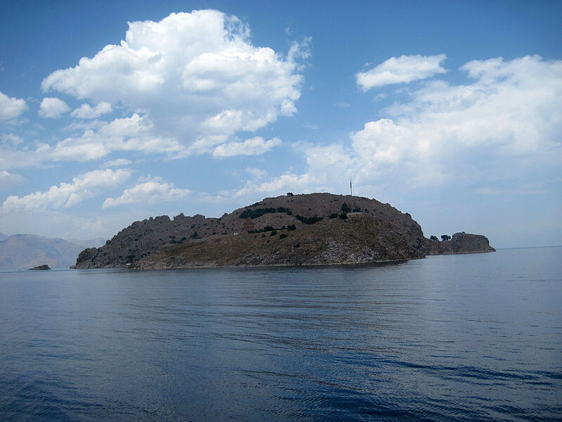 lastsecond.ir-adir island.jpg